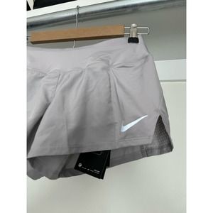 NWT‎ Nike Dri-Fit Shorts Lilac Grey Size Small